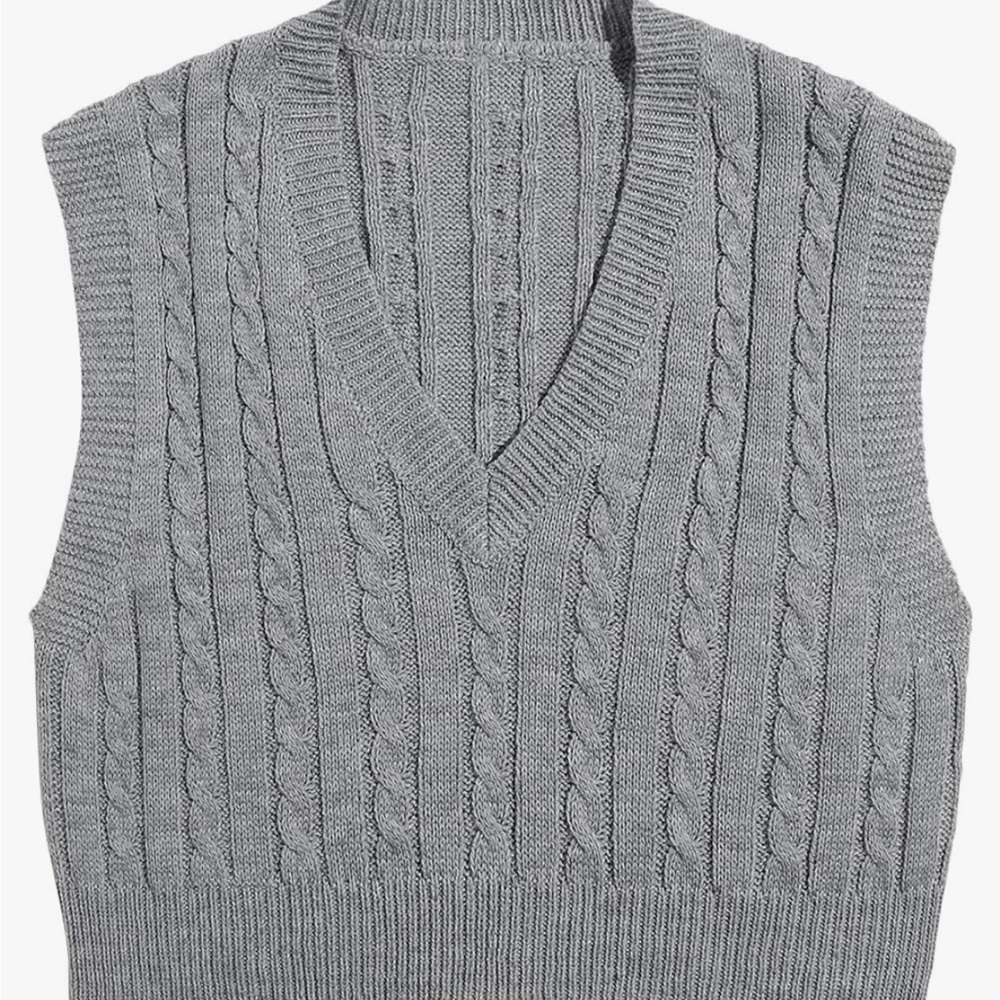 Womens VNeck Crop Cable Sweater